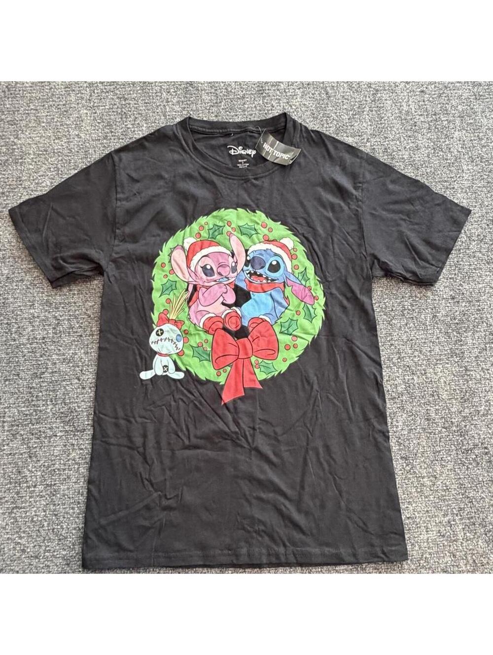 Disney Lilo and Stitch Christmas tshirt , size S